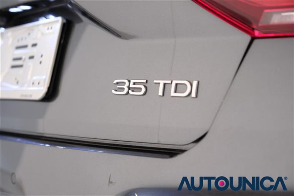 Q2 Q2 35 TDI S TRONIC S LI
