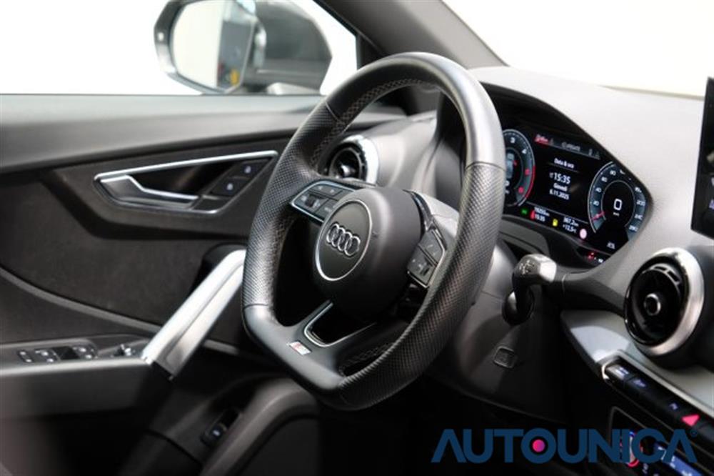 Q2 Q2 35 TDI S TRONIC S LI