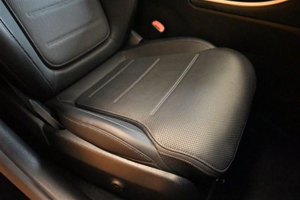 C 300 C 300 DE T EQ HYBRID S.W.A