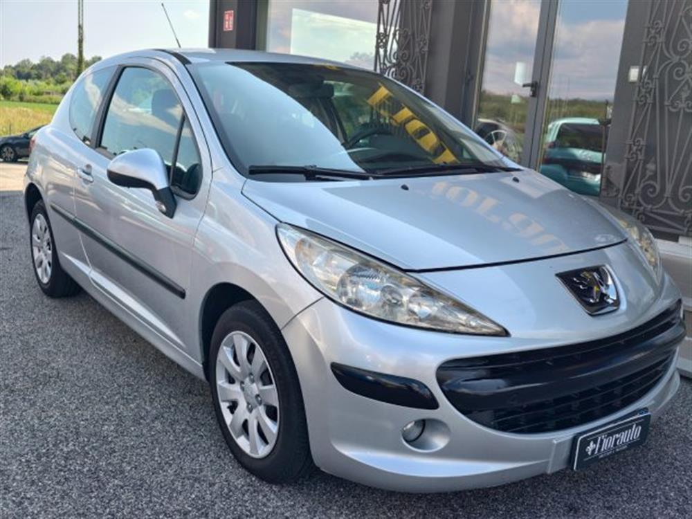 207 207 1.4 8V 75CV 3p. X Li