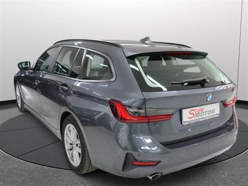 318 318 d 48V Touring Busine