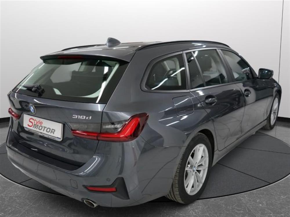 318 318 d 48V Touring Busine