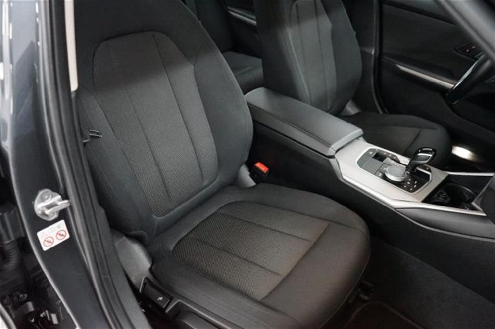 318 318 d 48V Touring Busine