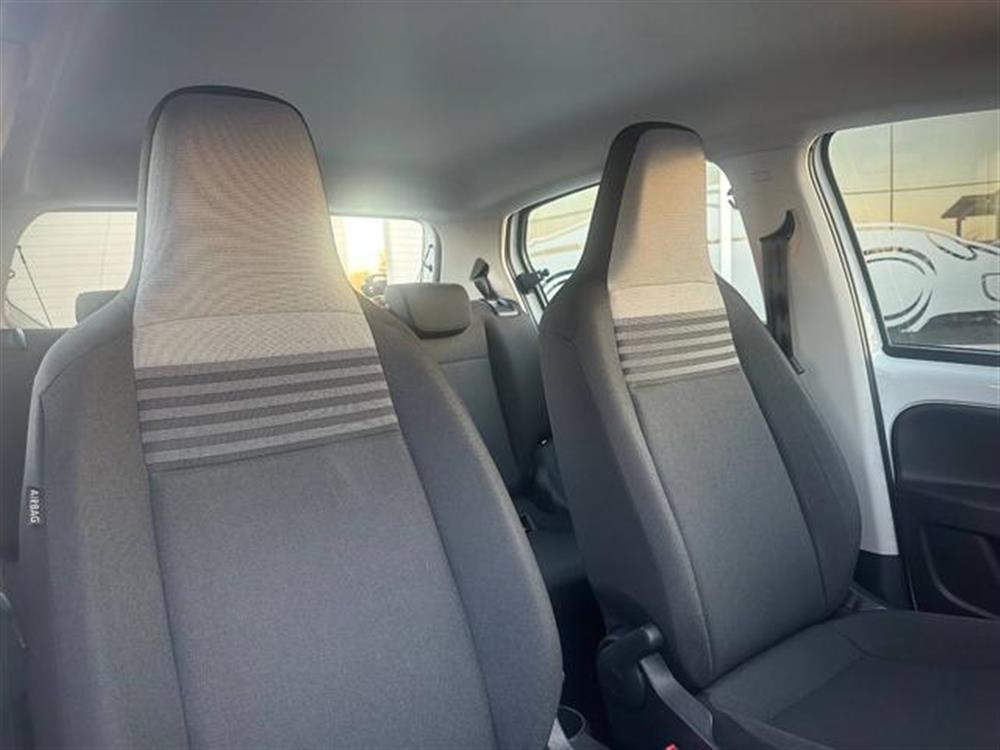 up! up! 1.0 5p. Move up - NO