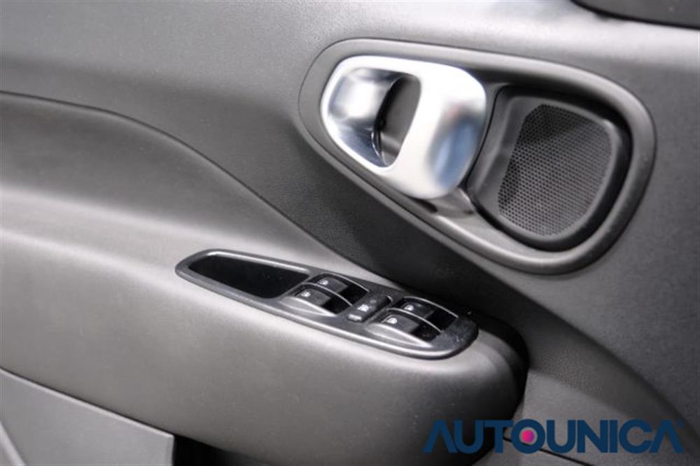 500L 500L 1.4 BENZ 95 CV S&S C