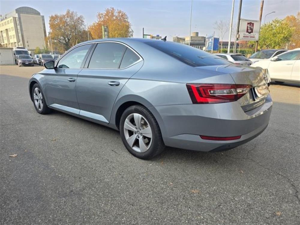 Superb Superb 2.0 TDI DSG Ambition