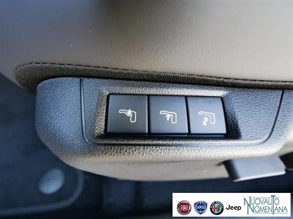 Junior Junior 1.2 136 CV Hybrid eD