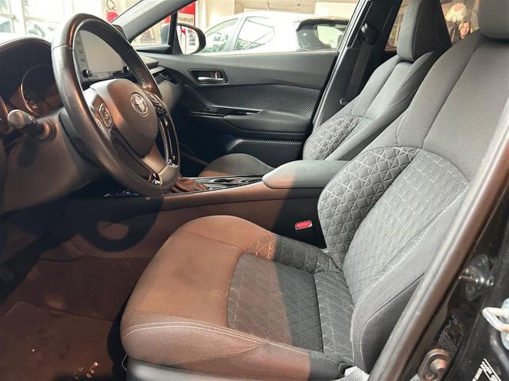 C-HR C-HR 1.8 Hybrid E-CVT Tre