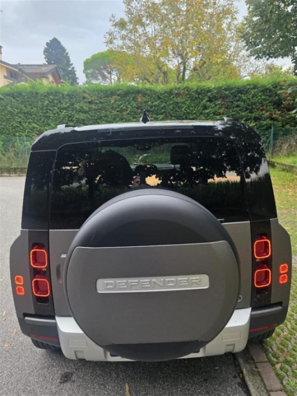 Defender Defender 110 3.0D I6 200 CV A