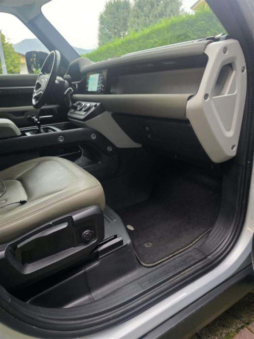 Defender Defender 110 3.0D I6 200 CV A