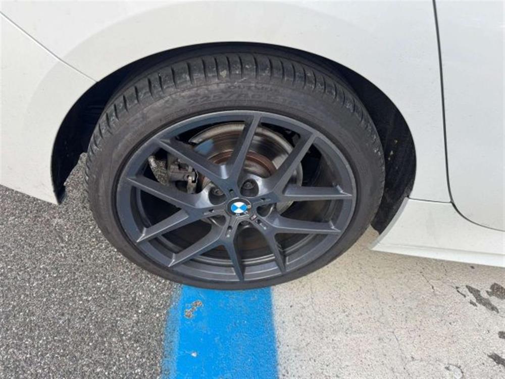 118 118 118d 5p. Msport