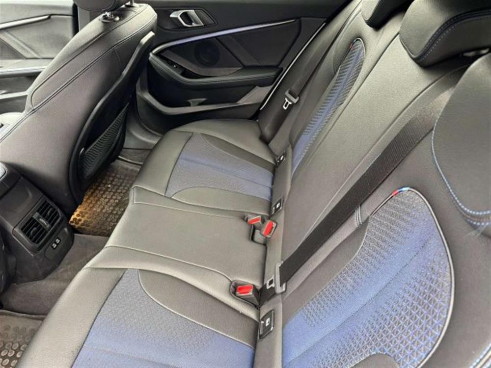 118 118 118d 5p. Msport