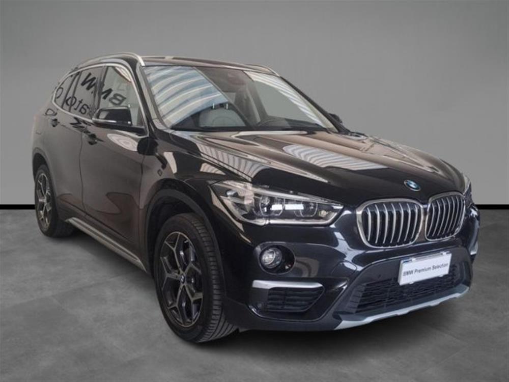 X1 X1 sDrive18d xLine Aut.