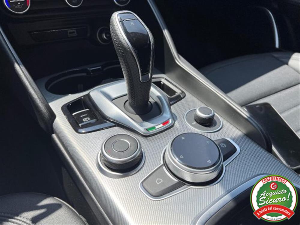 Giulia Giulia 2.0 Turbo 200 CV AT8