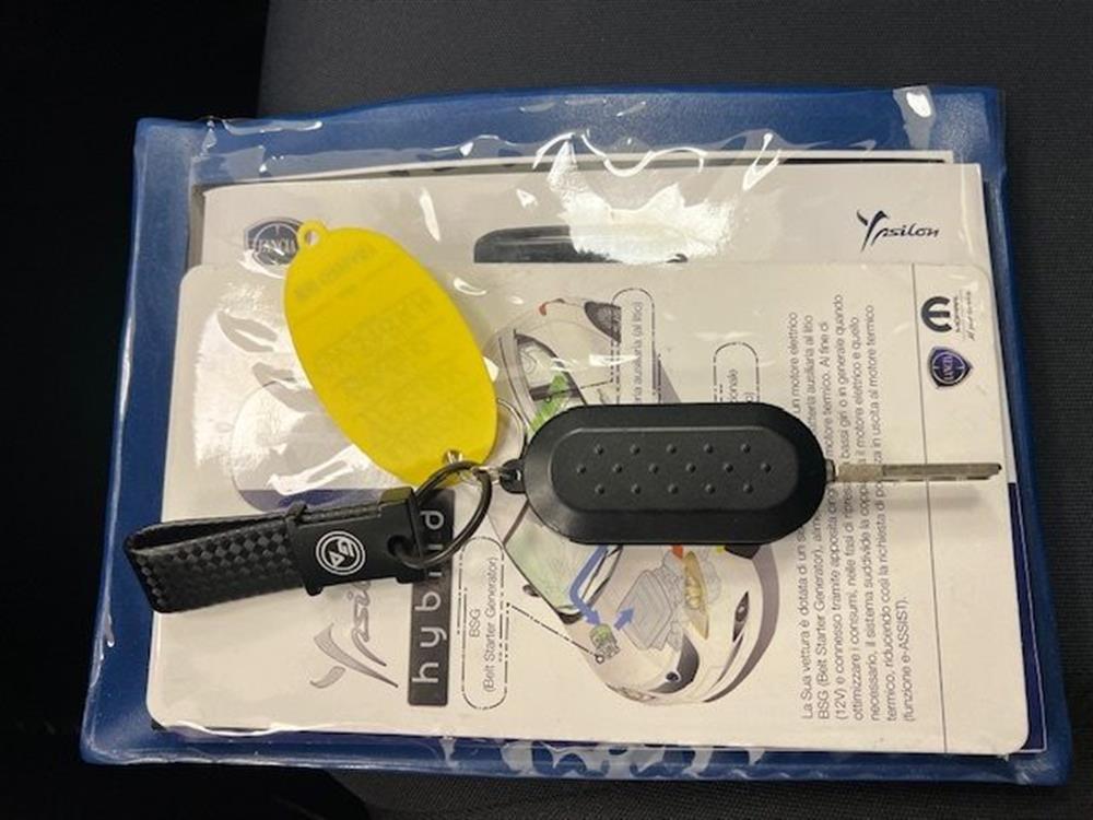 Ypsilon Ypsilon III 2021 - 1.0 fire