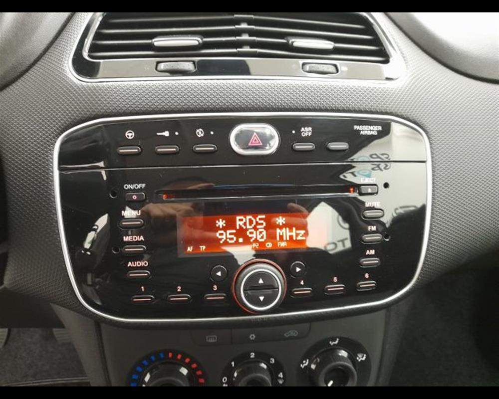 Punto Punto III 2012 - 5p 1.3 m