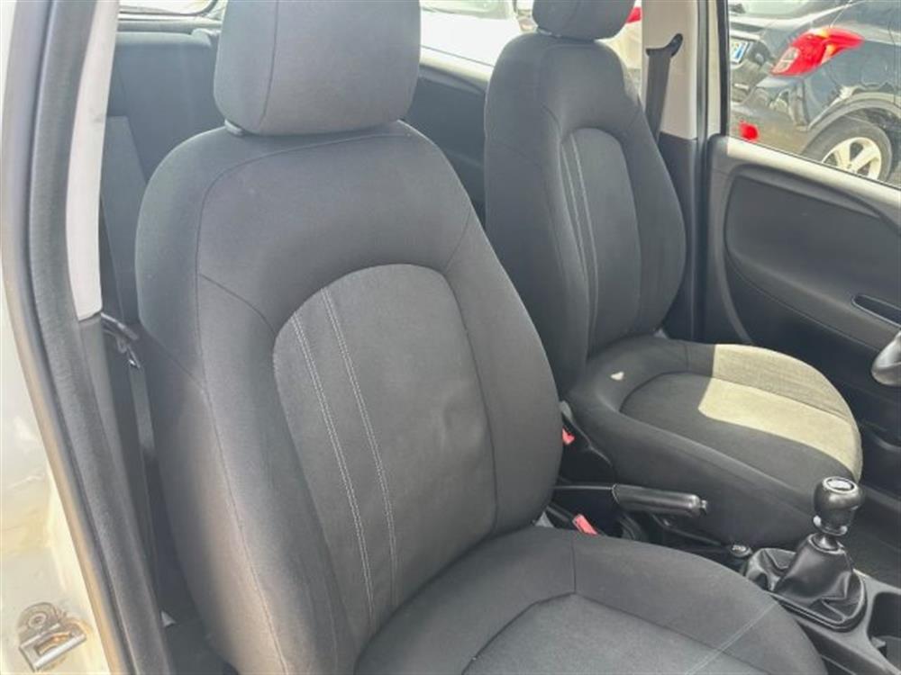 Punto Punto 1.4 5P Natural Power