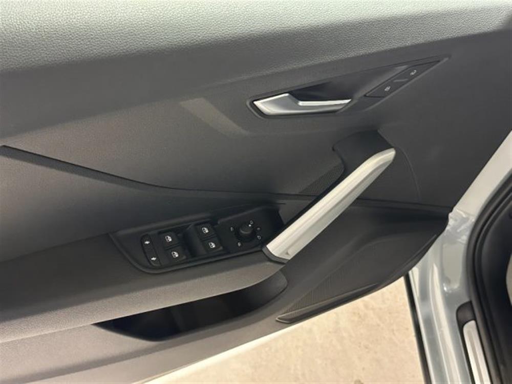 Q2 Q2 35 TFSI 150CV S tron