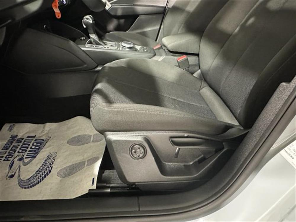 Q2 Q2 35 TFSI 150CV S tron