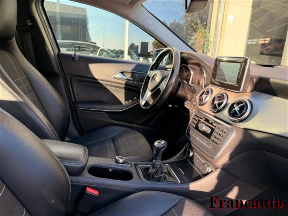 GLA 200 GLA 200 CDI Premium