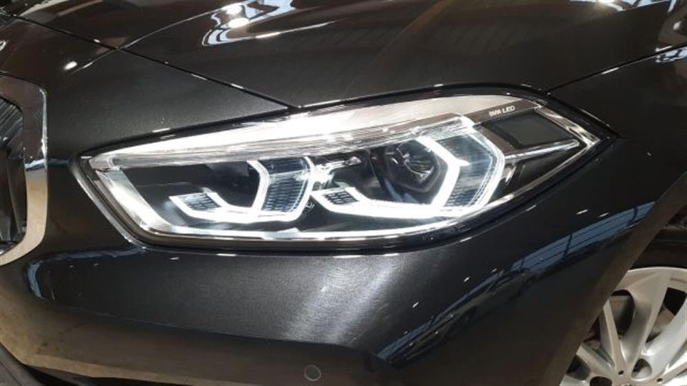 116 116 i 5p. Business Advan