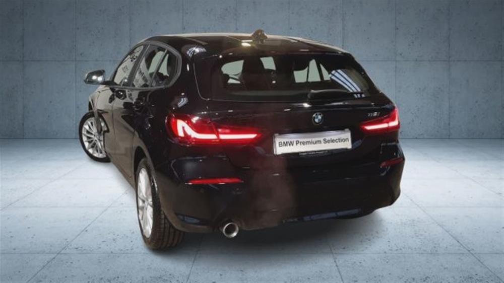 116 116 i 5p. Business Advan