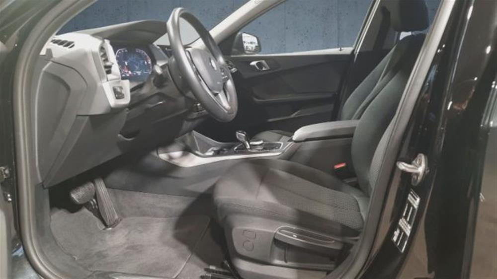 116 116 i 5p. Business Advan