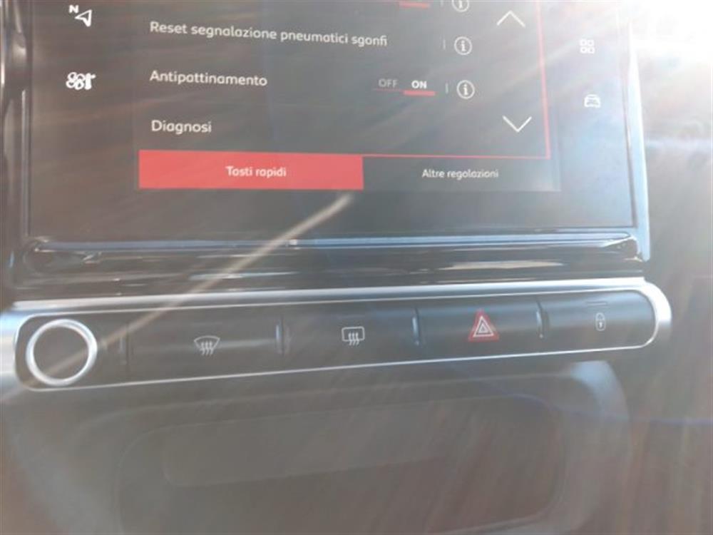 C3 C3 PureTech 82 Shine