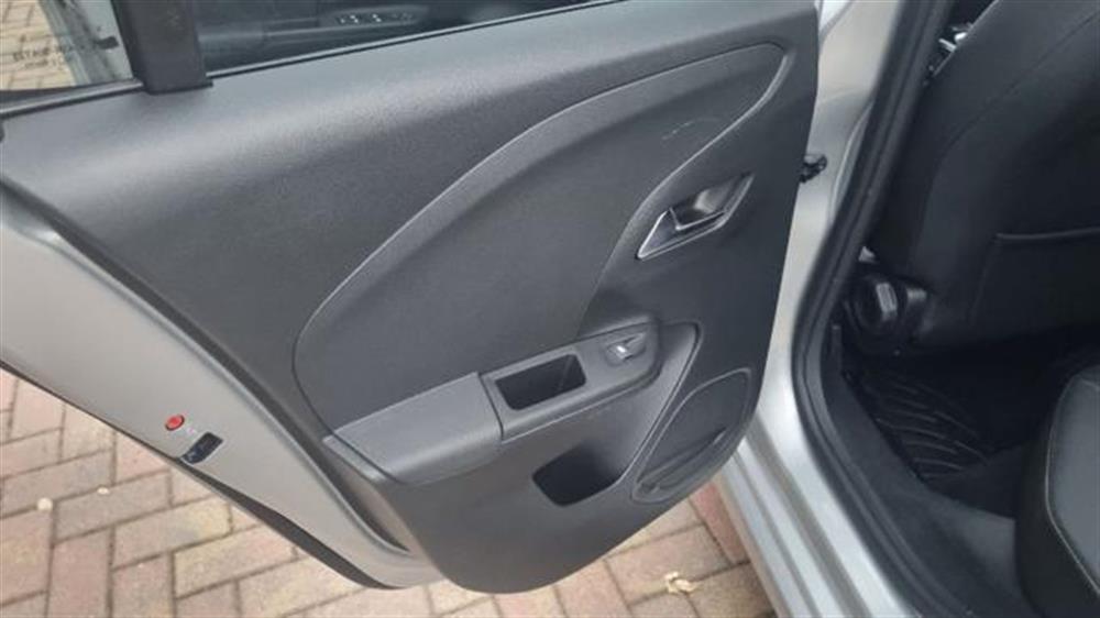 Corsa Corsa 1.2 100 CV Elegance