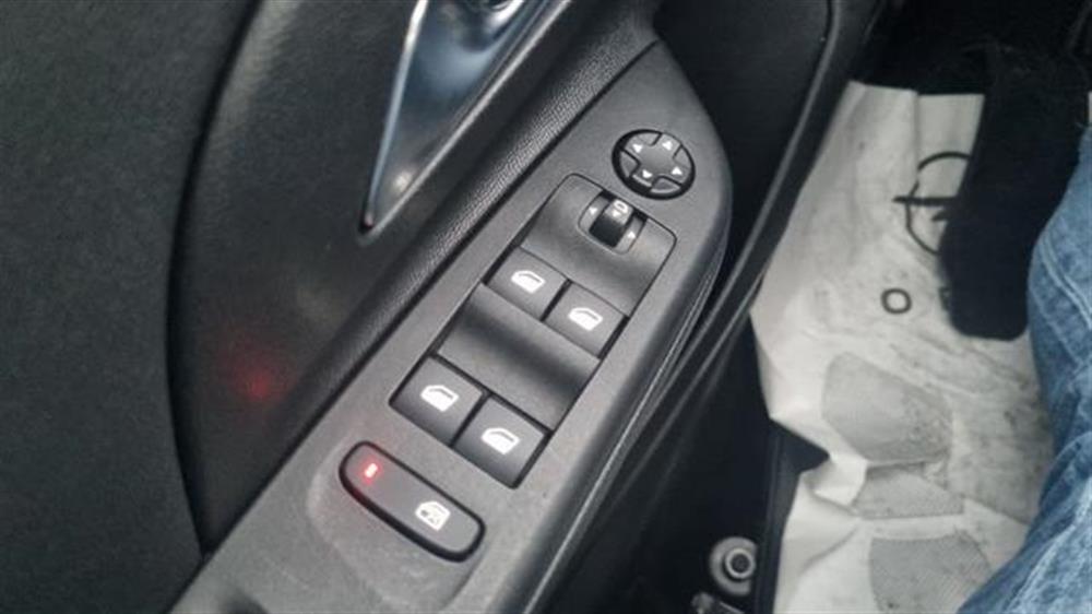 Corsa Corsa 1.2 100 CV Elegance