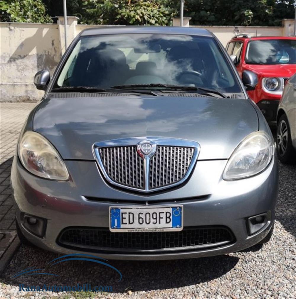 Ypsilon Ypsilon 1.2 Neopatentati.