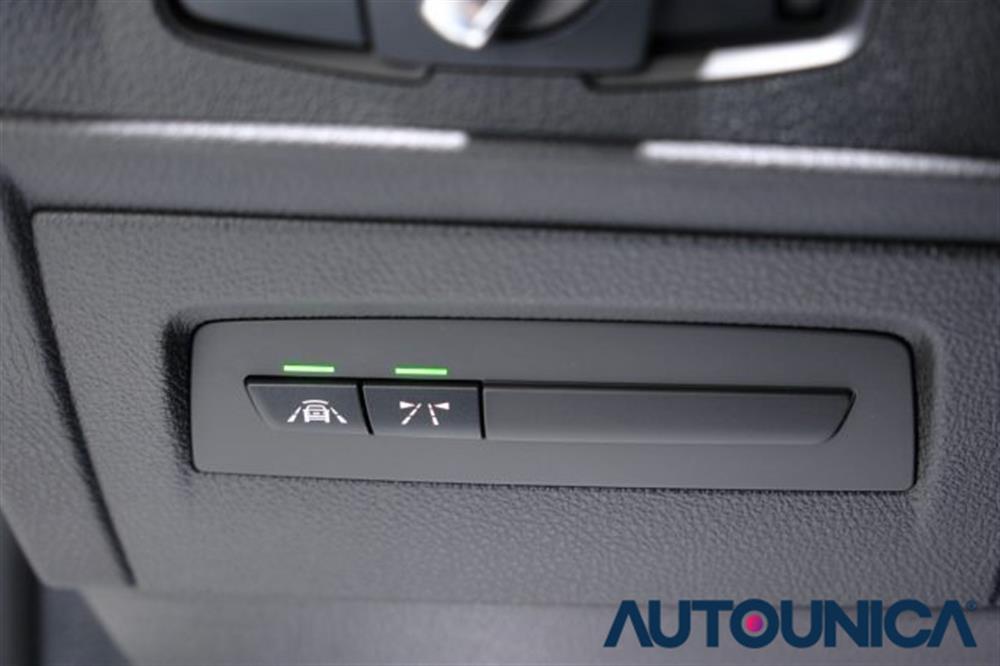 118 118 D 5 PORTE MSPORT AUT