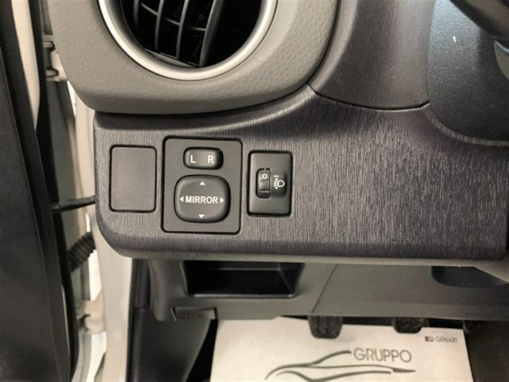 Yaris Yaris 1.0 Benzina Lounge 5