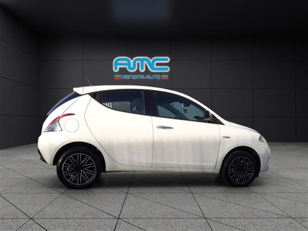 Ypsilon Ypsilon 1.0 FireFly 5 porte