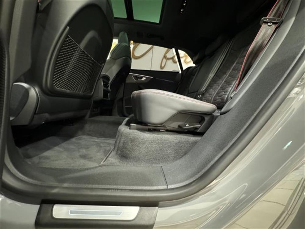 RS Q8 RS Q8 TFSI V8 Quattro Tipt