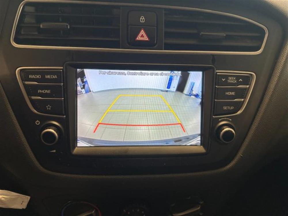 i20 i20 1.200 BENZINA 75 CV