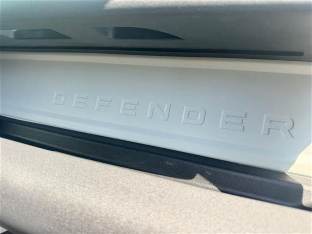 Defender Defender 110 2.0 SD4 240CV AW