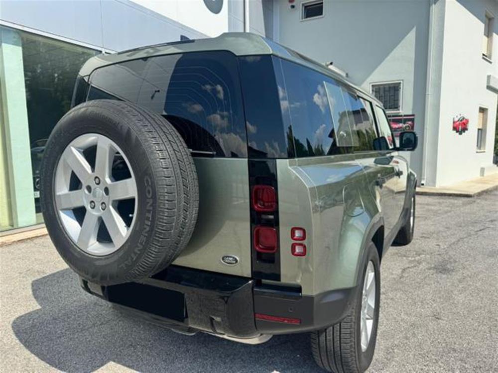 Defender Defender 110 2.0 SD4 240CV AW