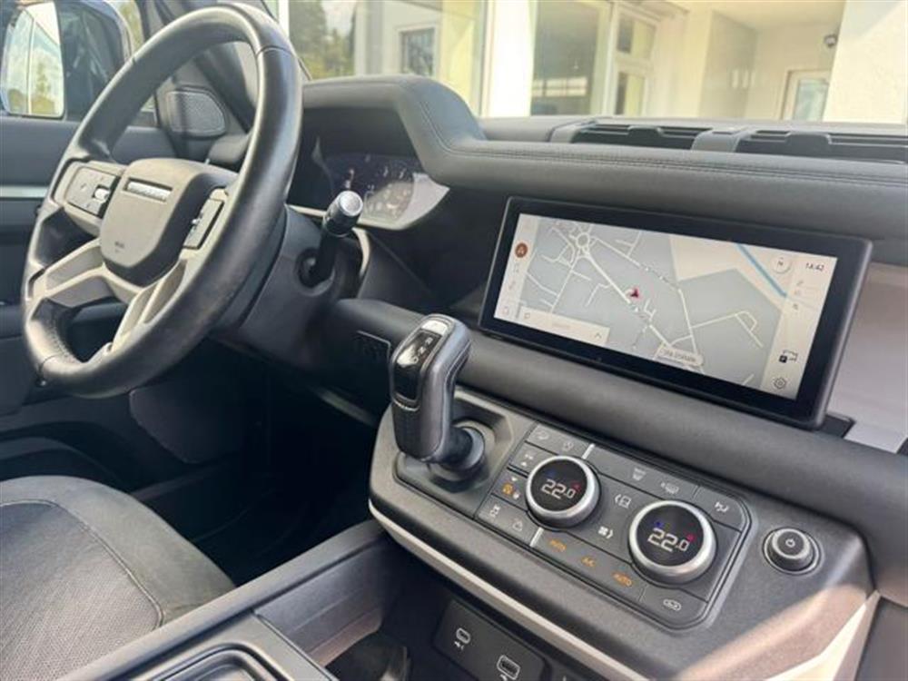 Defender Defender 110 2.0 SD4 240CV AW