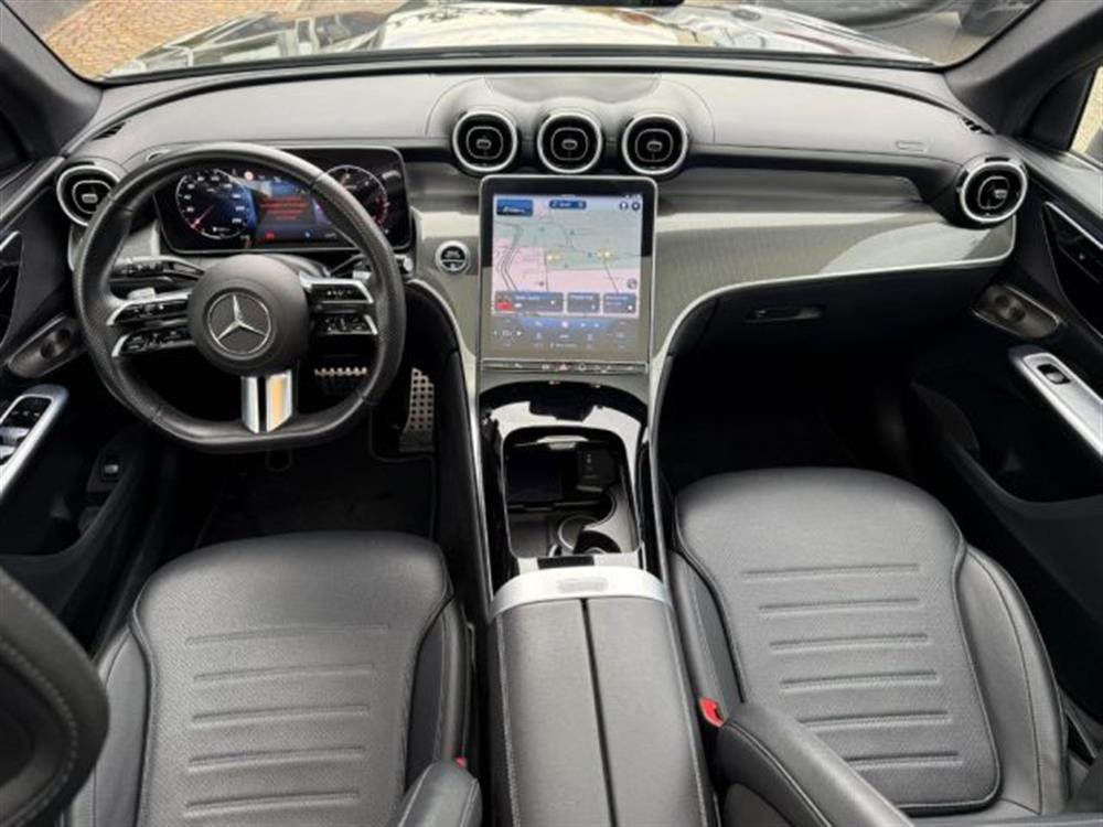 GLC 300 GLC 300 d 4Matic Mild Hybrid