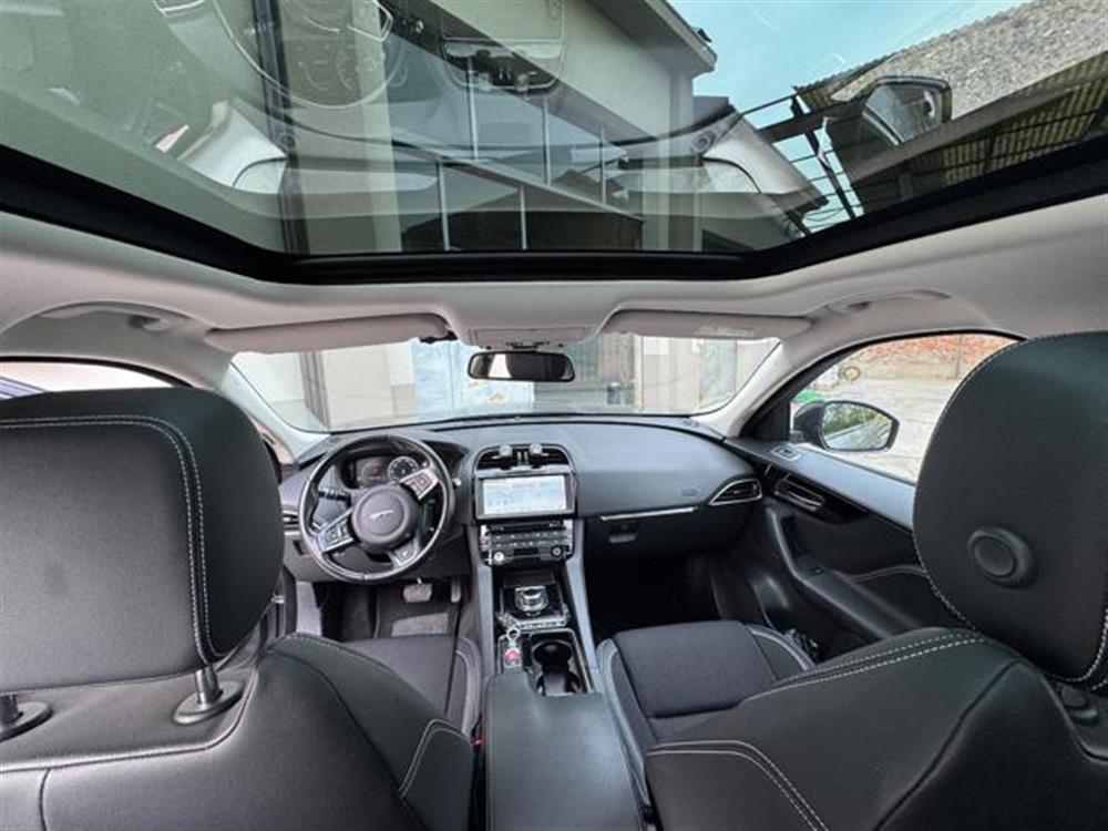 F-Pace F-Pace 2.0 D 180 CV aut. R-