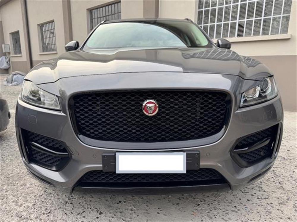 F-Pace F-Pace 2.0 D 180 CV aut. R-