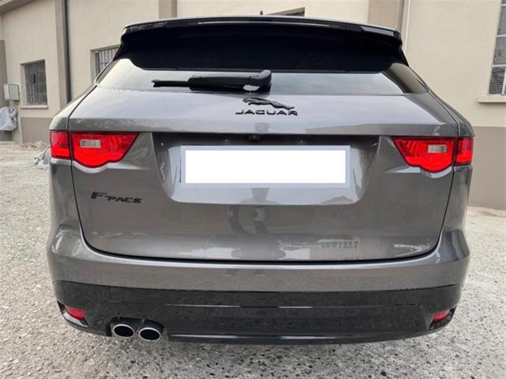 F-Pace F-Pace 2.0 D 180 CV aut. R-