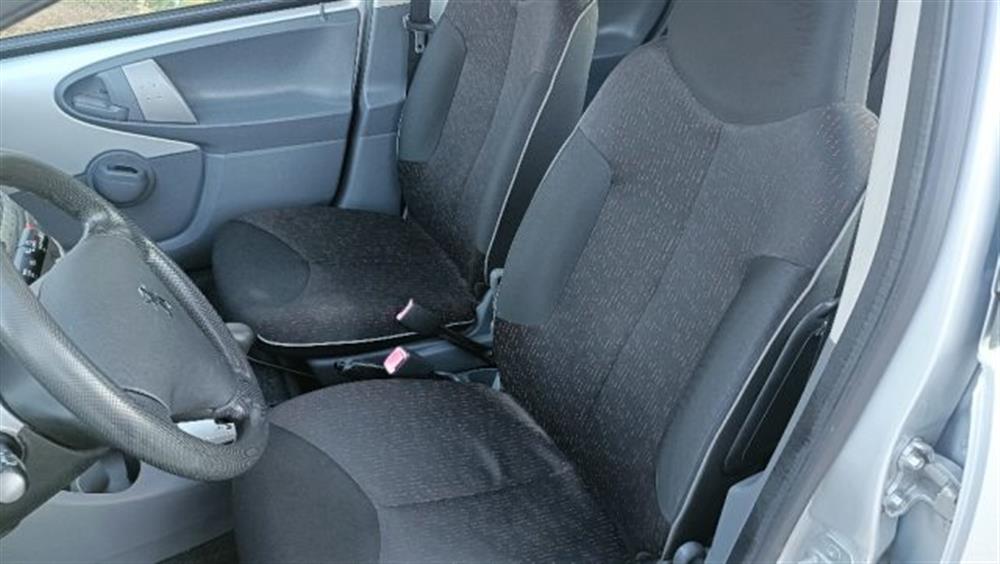 107 107 1.0 68CV 5p. Sweet Y