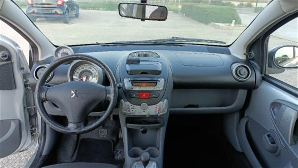 107 107 1.0 68CV 5p. Sweet Y