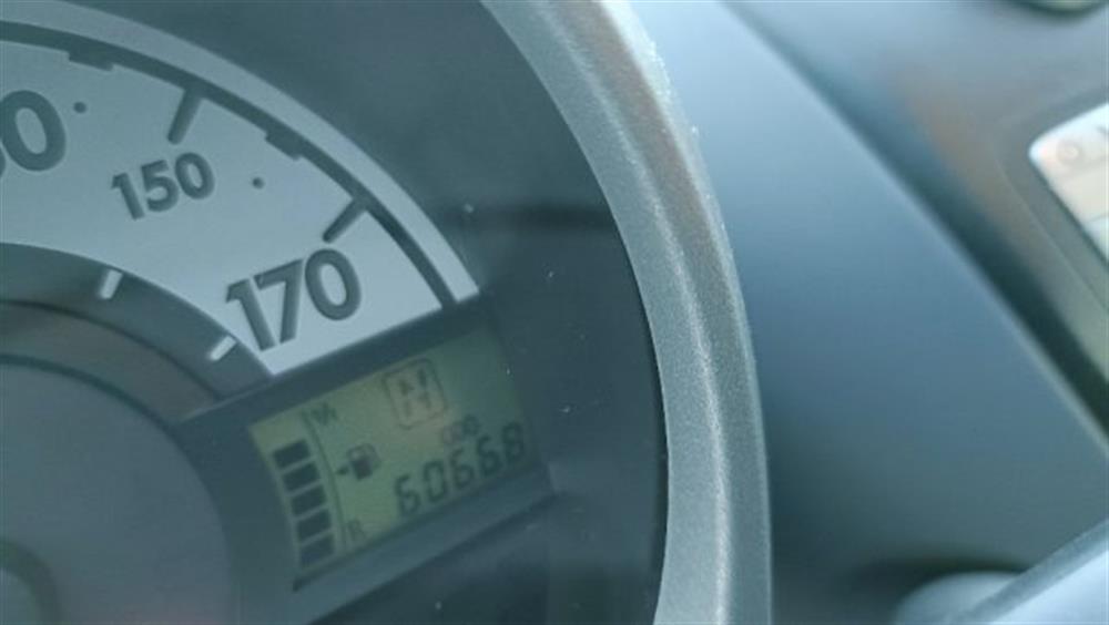 107 107 1.0 68CV 5p. Sweet Y