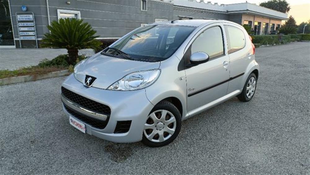 107 107 1.0 68CV 5p. Sweet Y