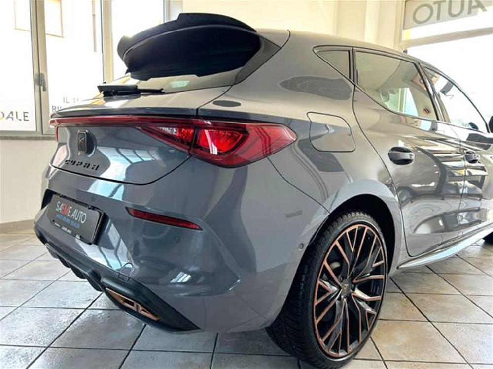 Leon Leon 1.4 e-HYBRID 245 CV