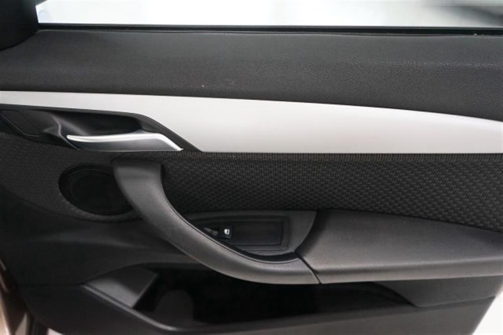 X1 X1 sDrive18i Advantage