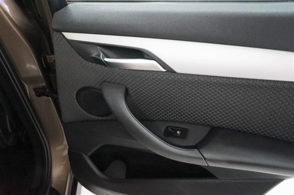 X1 X1 sDrive18i Advantage